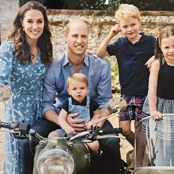 Boden Aurora Midi Wrap Dress Heron Blue Daisy Floral Size 6 P Kate Middleton - Picture 1 of 7